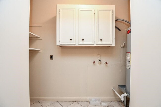 Building Photo - 14230 Cellini Dr