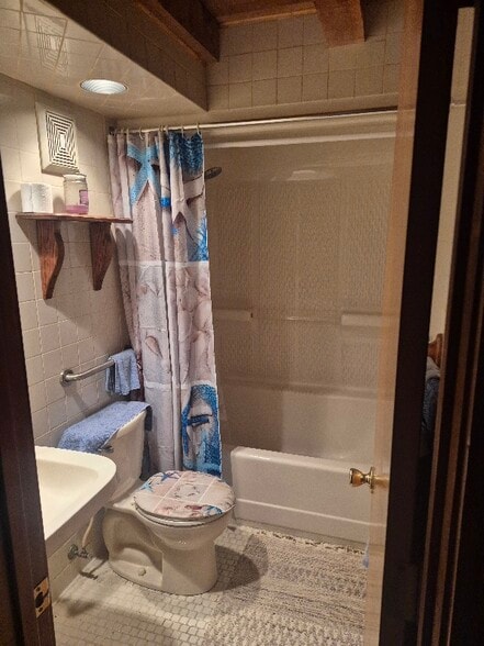 Building Photo - 3550 Holderness Ln