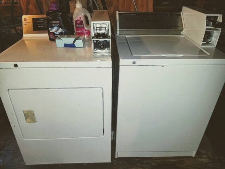 Laundry - 170 Mansfield St