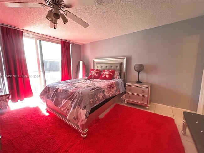 Building Photo - 1801 S Ocean Dr