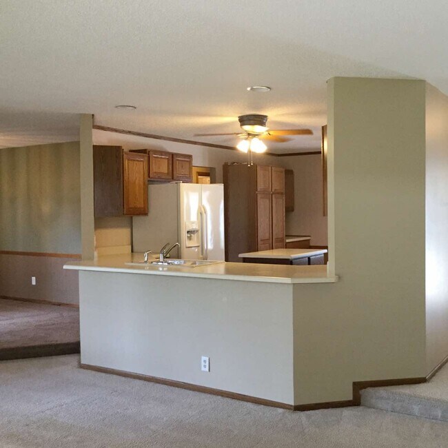 Building Photo - 7221 Hyperion Point Dr