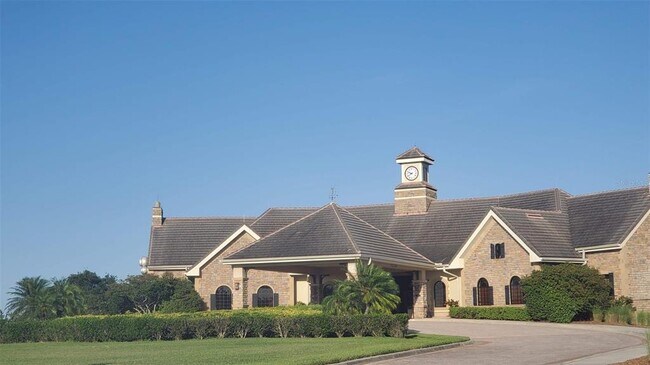 Building Photo - 13245 Oulton Cir