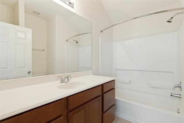 Building Photo - 1800 Black Willow Trail