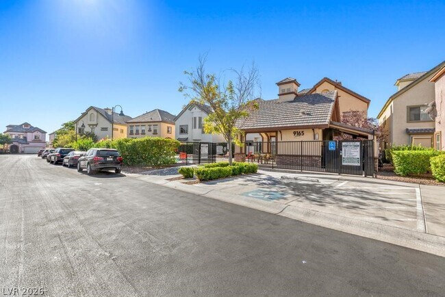 Building Photo - 9161 Tudor Park Pl