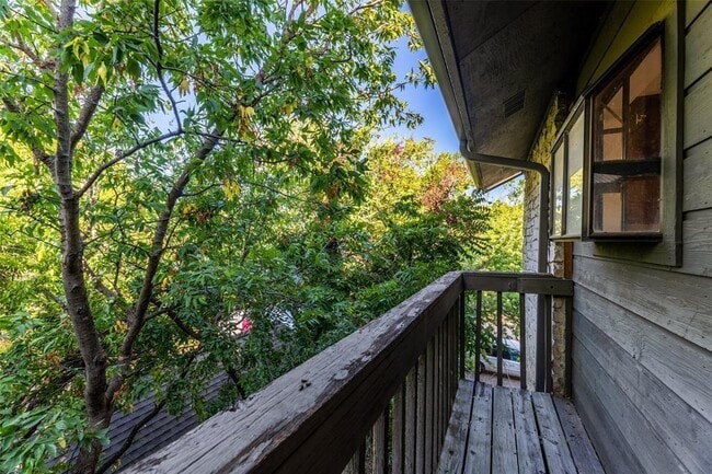 Building Photo - 3506 Speedway