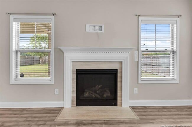 Building Photo - 5344 Debut Ave