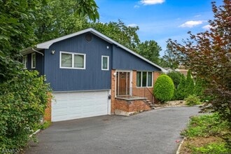 Building Photo - 511 Scotland Rd