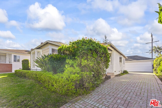 Building Photo - 5908 Abernathy Dr