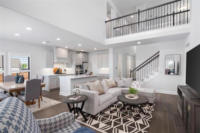 Building Photo - 9600 Acorn Ln