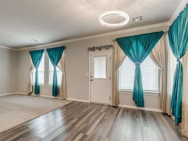 Building Photo - 14805 Gravity Falls Ln