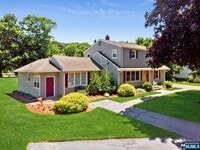 Building Photo - 326 Ramapo Valley Rd