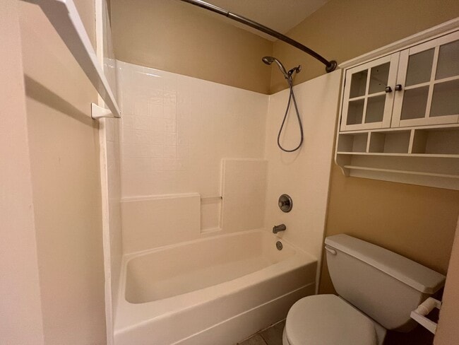 Building Photo - 3 bedroom 2 bath townhome in Towne Park