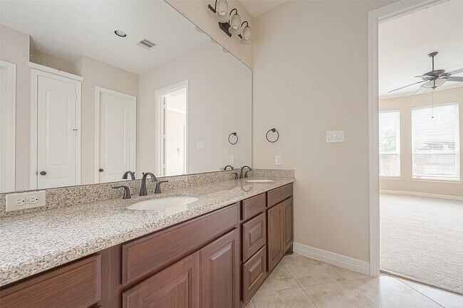 Building Photo - 4522 Marilee Chris Ct