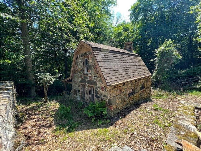 Building Photo - 23 Apple Tree Ln