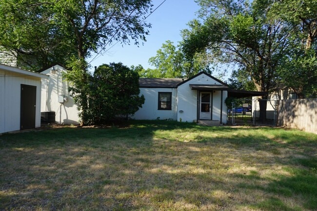 Building Photo - 2314 29th St