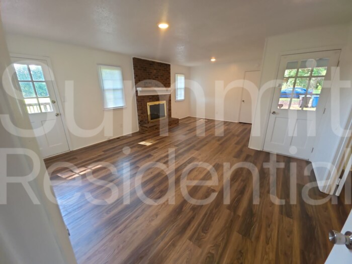 Building Photo - 1215 Wade Stephenson Rd