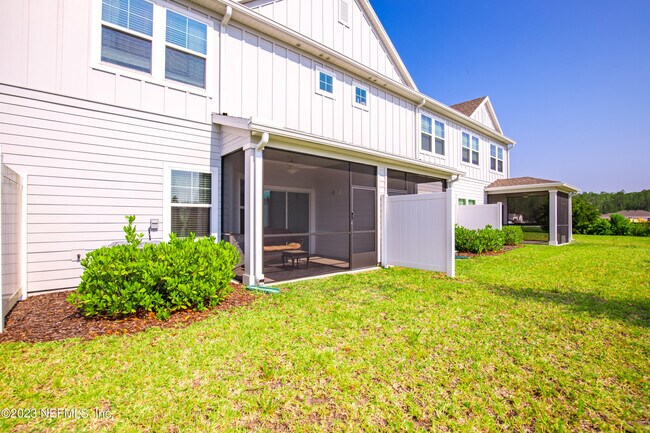 Building Photo - 10377 Benson Lake Dr