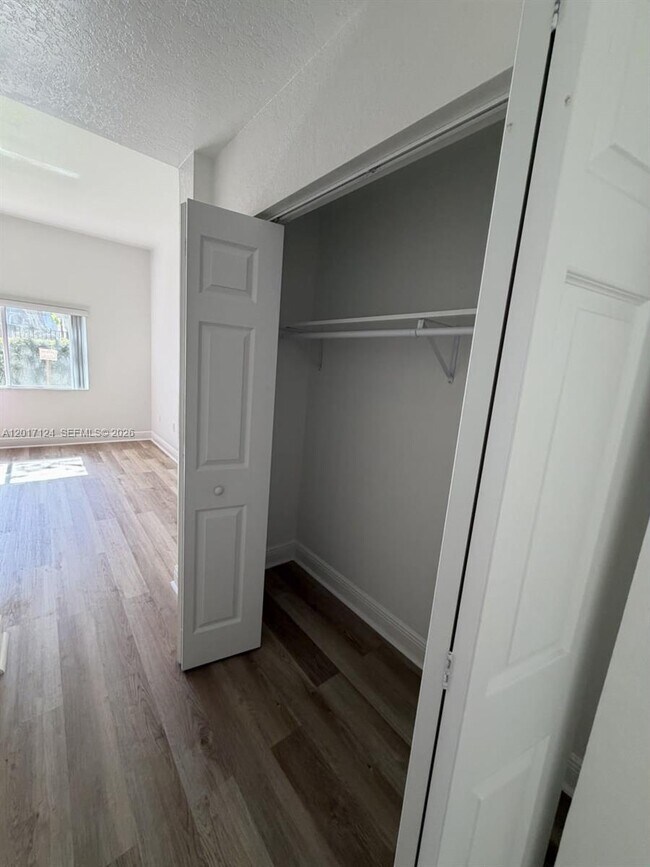 Building Photo - 3335 Palomino Dr