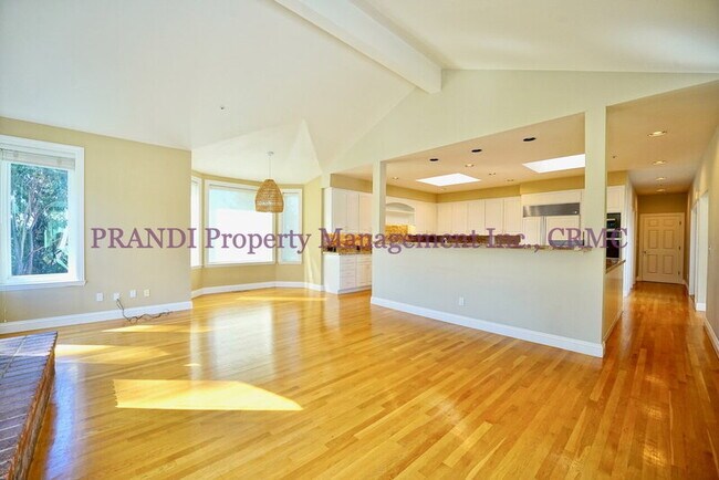 Building Photo - 32 Marin Bay Park Ct