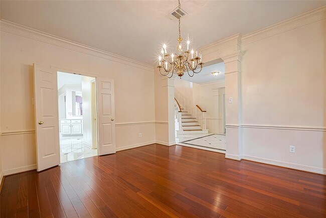 Building Photo - 1914 Rosebay Ct