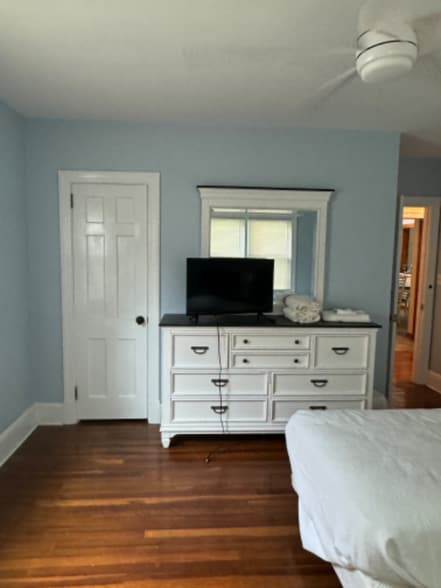 Building Photo - 400 Fourth St