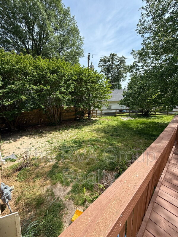 Building Photo - 10075 Aragon Dr