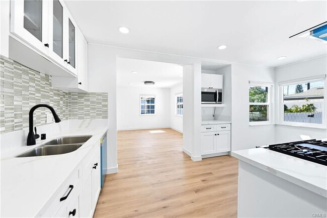 Building Photo - 2704 184th St