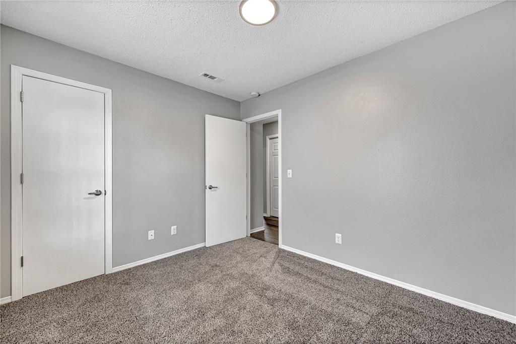Building Photo - 4378 W Thrasher Dr