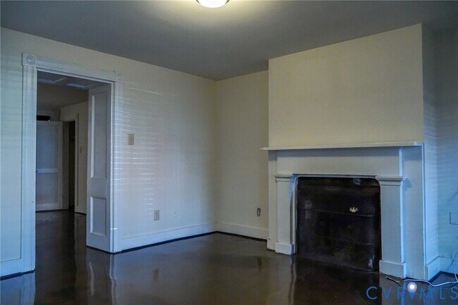 Building Photo - 407 W Clay St