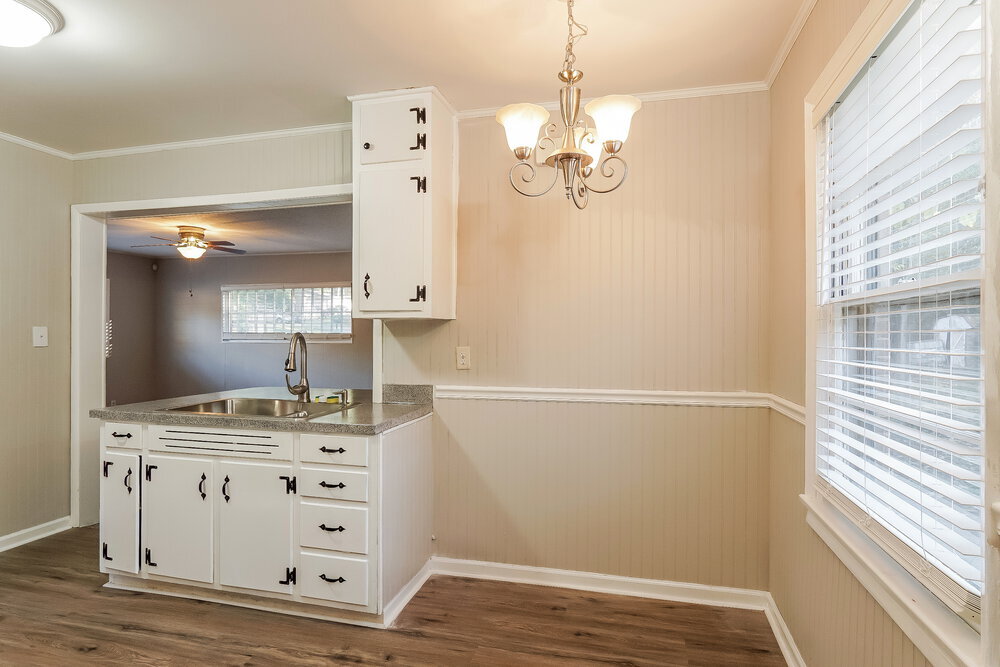 Building Photo - 216 Westwood Dr