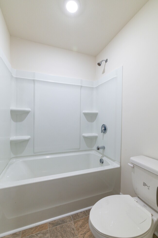 Building Photo - 4714 Willow Bluff Cir