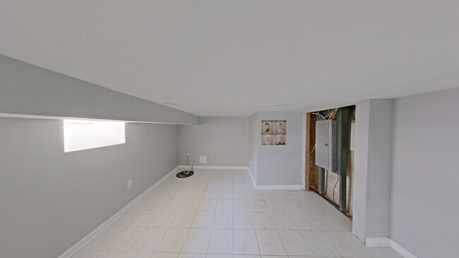 Building Photo - 2036 N Gratz St