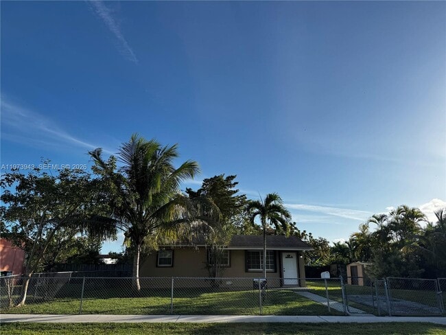 Building Photo - 11852 SW 202nd St