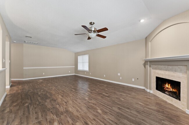 Building Photo - 21146 Terrace Vine Ln