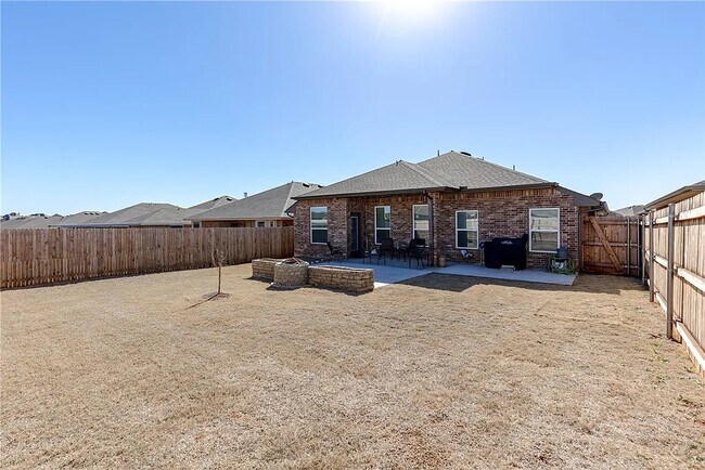 Building Photo - 18208 Autumn Grove Dr