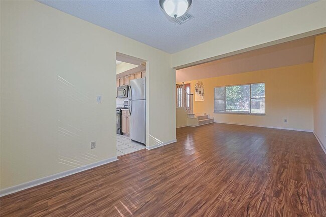 Building Photo - 5127 Smokey River Dr
