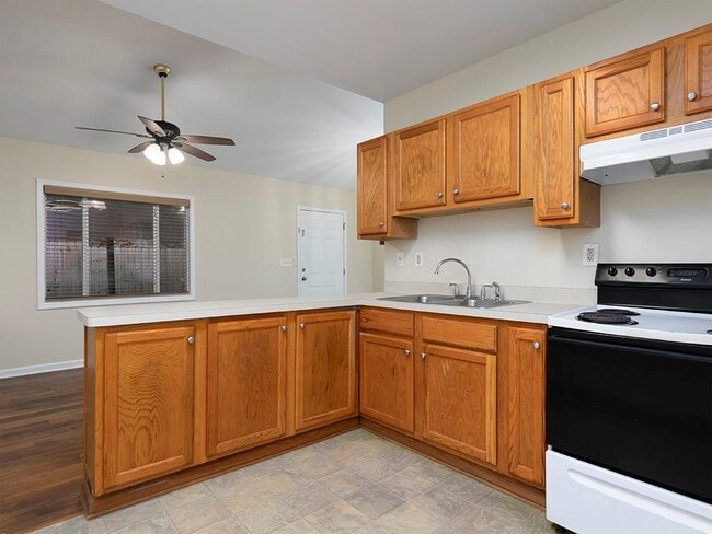 Building Photo - 2166 Hanfred Ct