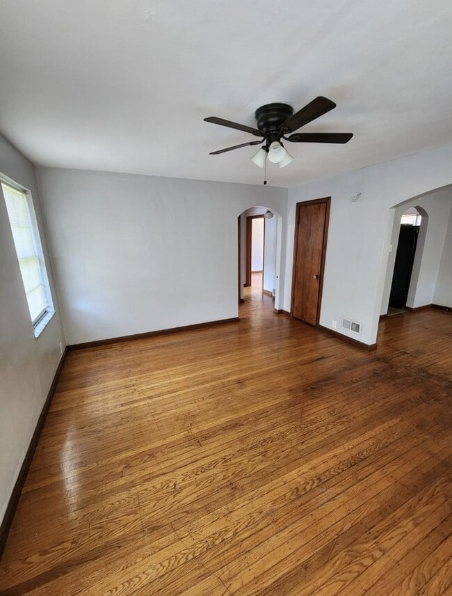 Building Photo - Duplex