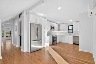 Building Photo - 167 Harrison Ave