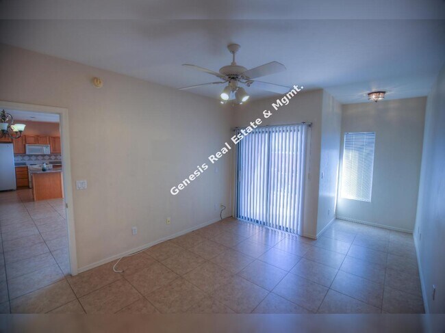 Building Photo - Charming 2-Bedroom Townhouse with Scenic Views & Cozy Fireplace in Tucson!