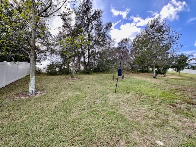 Building Photo - 4 BEDROOM POOL HOME! EAGLE DUNES GOLF COUR...