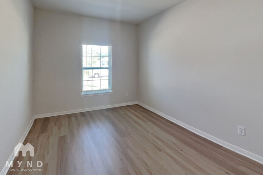 Building Photo - 15518 Caramel Spgs Dr