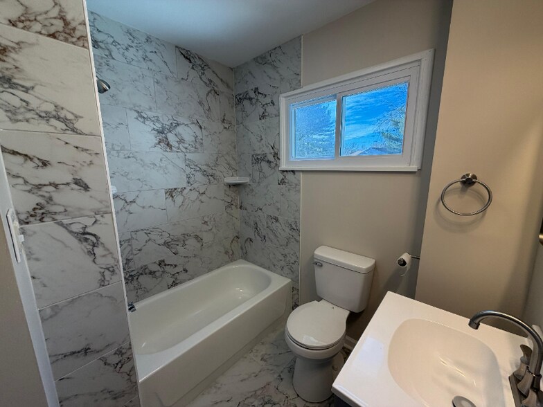 Building Photo - 111 Gunning Bedford Dr