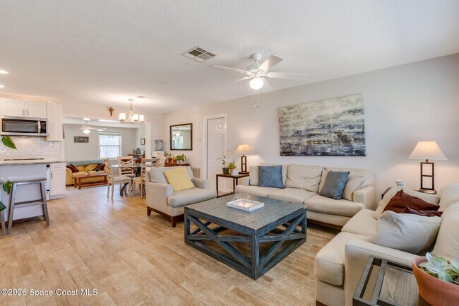 Building Photo - 101 E Dover St