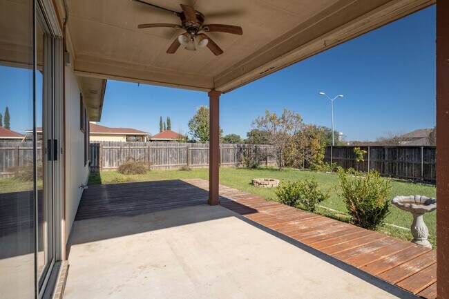 Building Photo - 17131 Dashwood Creek Dr