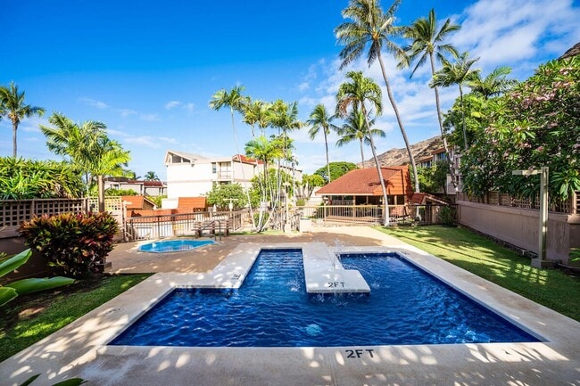 Building Photo - Makaha Valley Plantation 64-A  Nice 2 Bedr...