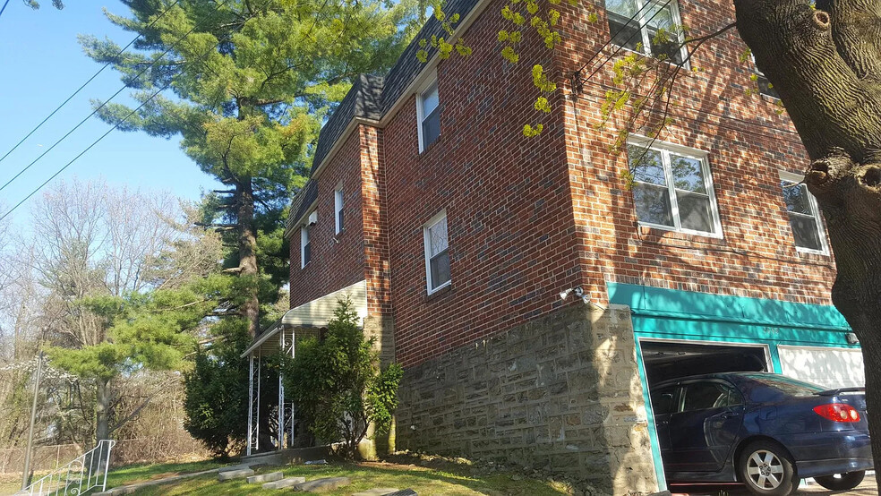 Building Photo - 5998 Henry Ave