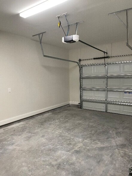 Building Photo - 12 Marlowe Wy
