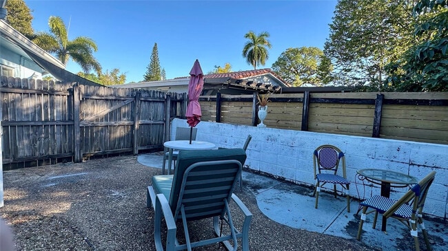 Building Photo - 1145 NE 17th Terrace