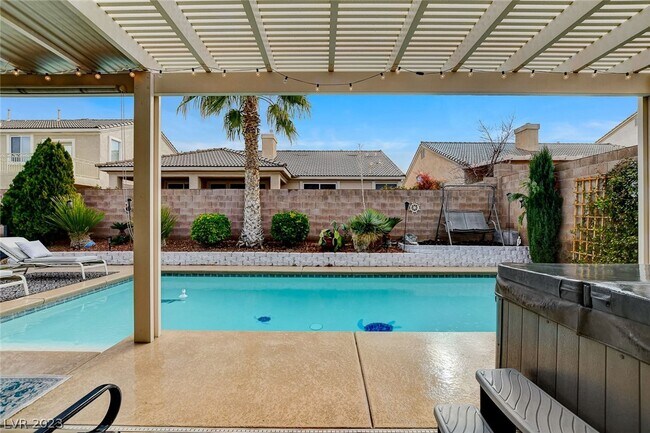 Building Photo - 5783 Tuscan Hill Ct